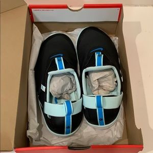 Brand New Nike Zoom Pulse shoes- Unisex